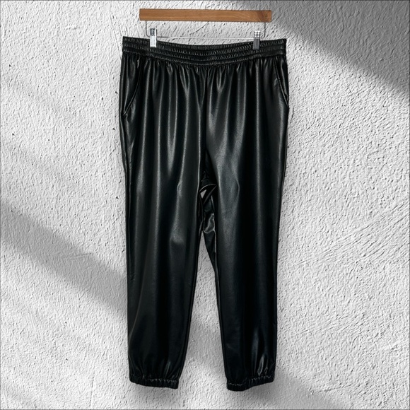 JOHNNY WAS‎ Black Vegan Leather Jogger Buttery Soft Elastic Silk Lined Pants XL - Picture 1 of 11